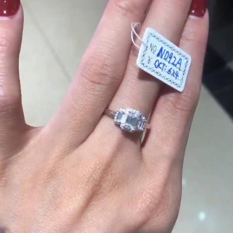 Emerald Round Package Three Stone Women's Ring S925 Silver Plated Platinum Customized Main Stone Moissanite Diamond 0.8ct/Secondary Stone High Carbon Diamond